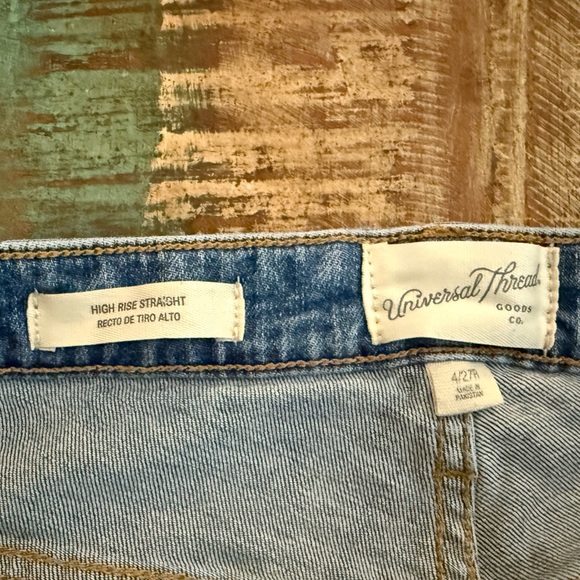 Universal Thread High Rise Straight 4 - Picture 3 of 3